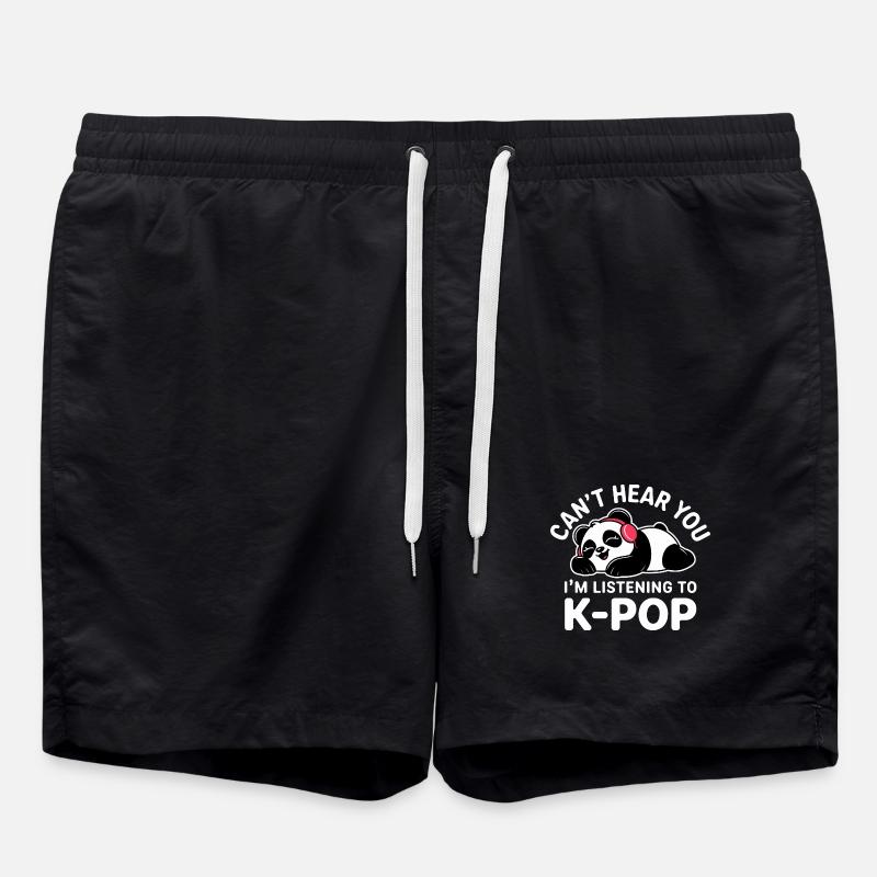 Sød panda lytter til K-Pop - Badeshorts - sort