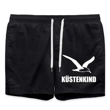 Küstenkind – Zuhause ist, wo das Meer beginnt - Badeshorts - Schwarz - Vorne - AI Model Male 185 light (185cm)