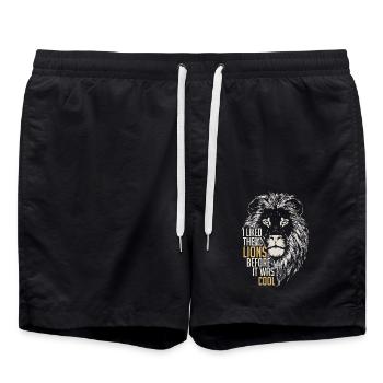 I Liked The Lions Before It Was Cool Tees | Lions - Short de bain - noir - Devant - AI Model Male 185 light (185cm)