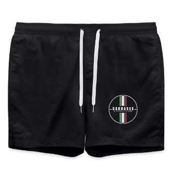 Gardasee Koordinaten - Badeshorts - Schwarz - Vorne - AI Model Male 185 light (185cm)