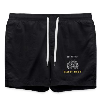 Stoßende Bierkrüge Grafik - Badeshorts - Schwarz - Vorne - AI Model Male 185 light (185cm)