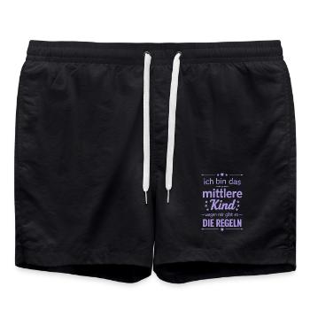 Lustiger Spruch mittleres Kind Familientreiben  - Badeshorts - Schwarz - Vorne - AI Model Male 185 light (185cm)