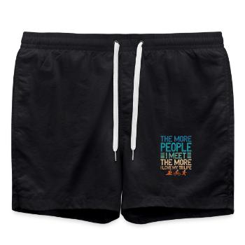 Je Mehr Menschen Ich Treffe Trilife - Badeshorts - Schwarz - Vorne - AI Model Male 185 light (185cm)