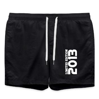 Né en 2013 - Vintage 2013 Anniversaire Rétro - Short de bain - noir - Devant - AI Model Male 185 light (185cm)