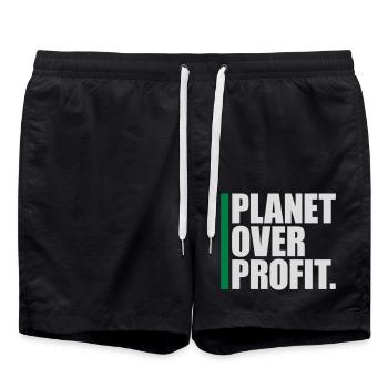 planet over profit Zitat - Badeshorts - Schwarz - Vorne - AI Model Male 185 light (185cm)