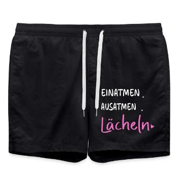 Einatmen. Ausatmen. Lächeln - Sprüche Statement - Badeshorts - Schwarz - Vorne - AI Model Male 185 light (185cm)