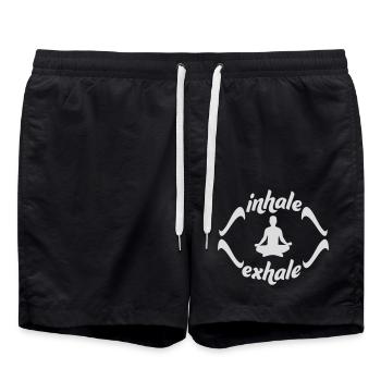 inhale exhale yoga Zitat - Badeshorts - Schwarz - Vorne - AI Model Male 185 light (185cm)