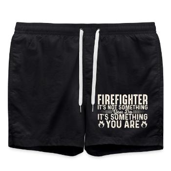 Motif de dicton des pompiers pour les pompiers - Short de bain - noir - Devant - AI Model Male 185 light (185cm)