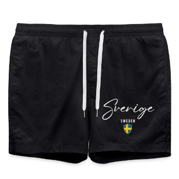 Fier Suédois, fabriqué en Suède - Short de bain - noir - Devant - AI Model Male 185 light (185cm)