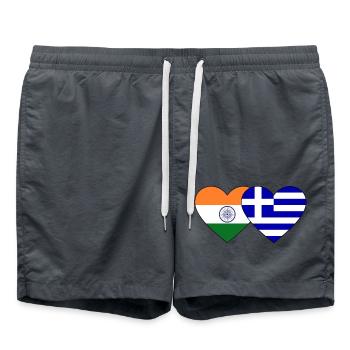Inde Grèce Drapeau Coeur - Short de bain - charbon - Devant - AI Model Male 185 light (185cm)