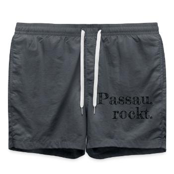 Passau rockt - Textdesign mit Stadtnamen - Badeshorts - Anthrazit - Vorne - AI Model Male 185 light (185cm)