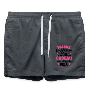 Maman On A Essayé De Te Trouver Le Meilleur Cadeau - Short de bain - charbon - Devant - AI Model Male 185 light (185cm)