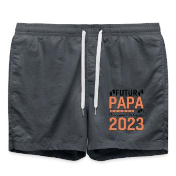 Papa Père Futur Papa 2023 Idée Cadeau Dad - Short de bain - charbon - Devant - AI Model Male 185 light (185cm)