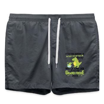 Je vais être grand frère 2023 / Cadeau grand frère - Short de bain - charbon - Devant - AI Model Male 185 light (185cm)