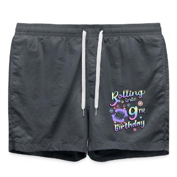 Rolling Into 9. Geburtstag Quad Skater - Badeshorts - Anthrazit - Vorne - AI Model Male 185 light (185cm)