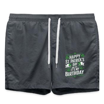 St. Patrick’s Day Birthday Cake Shamrock Men Women - Badeshorts - Anthrazit - Vorne - AI Model Male 185 light (185cm)