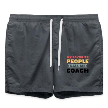 Mes personnes préférées m’appellent Coach - Short de bain - charbon - Devant - AI Model Male 185 light (185cm)