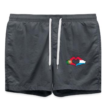 Portugal Luxembourg Drapeau Mains Coeur - Short de bain - charbon - Devant - AI Model Male 185 light (185cm)