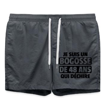 homme de 48 ans / cadeau 48 ans / t-shirt 48 ans - Short de bain - charbon - Devant - AI Model Male 185 light (185cm)