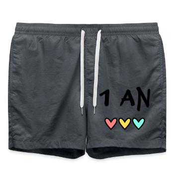 1 AN. 1er ANNIVERSAIRE. ANNIVERSAIRE 1 AN. 1 - Short de bain - charbon - Devant - AI Model Male 185 light (185cm)