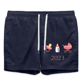 Baby 2023 Geburt Mädchen Vorlage personalisierbar - Badeshorts - French Navy - Vorne - AI Model Male 185 light (185cm)