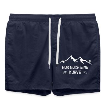 Nur noch eine Kurve - Das geniale Wander T-Shirt - Badeshorts - French Navy - Vorne - AI Model Male 185 light (185cm)