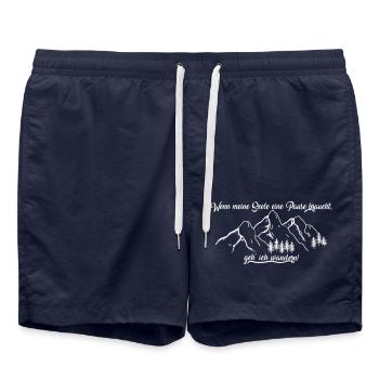 Wandern Wanderer Auszeit Seele Pause Spruch - Badeshorts - French Navy - Vorne - AI Model Male 185 light (185cm)