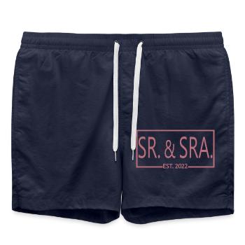 Sr. & Sra. Est. 2022 - Hochzeitsgeschenk für Männer & Frauen - Badeshorts - French Navy - Vorne - AI Model Male 185 light (185cm)