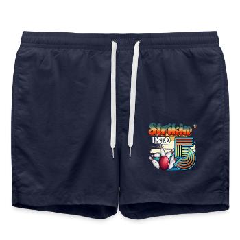 Strikin' Into 5 Bowling Bowler 5. Geburtstag Feier - Badeshorts - French Navy - Vorne - AI Model Male 185 light (185cm)