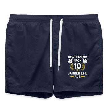 Rosenhochzeit 10 Hochzeitstag Ehemann Ehefrau - Badeshorts - French Navy - Vorne - AI Model Male 185 light (185cm)