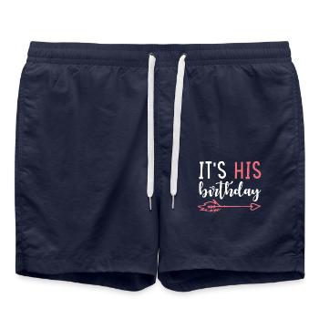 Anniversaire C’est son anniversaire - Short de bain - bleu marine - Devant - AI Model Male 185 light (185cm)
