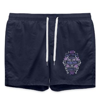 40 sein ist nicht schlimm wenn man 40 Geburtstag - Badeshorts - French Navy - Vorne - AI Model Male 185 light (185cm)