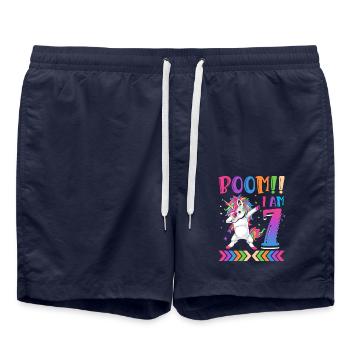 Boom!! Ich Bin 7, Buntes Lustiges Einhorn 7. - Short de bain - bleu marine - Devant - AI Model Male 185 light (185cm)
