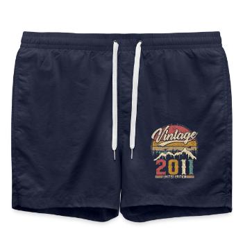 Vintage 2011 Limited Edition Geburtstagsgeschenk - Badeshorts - French Navy - Vorne - AI Model Male 185 light (185cm)
