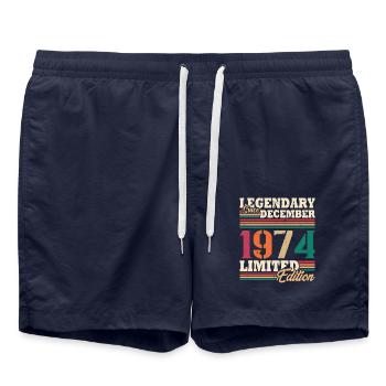 Vintage 1974 Décembre Cadeau Anniversaire Rétro - Short de bain - bleu marine - Devant - AI Model Male 185 light (185cm)