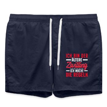 Älterer Zwilling Shirt – Frei und ohne Regeln - Badeshorts - French Navy - Vorne - AI Model Male 185 light (185cm)