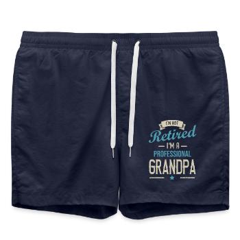 I'M NOT RETIRED I'M PROFESSIONAL GRANDPA Geschenk - Badeshorts - French Navy - Vorne - AI Model Male 185 light (185cm)