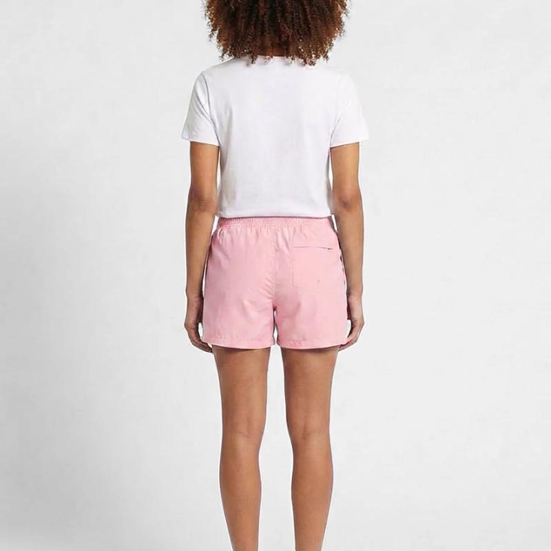 C’est en forgeant qu’on devient forgeron, mais ça me va Short de bain