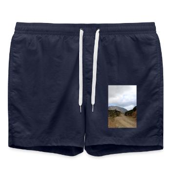 Berg Berge Berglandschaft Poster - Badeshorts - French Navy - Vorne - AI Model Male 185 light (185cm)