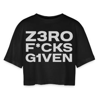 Z3RO F*CKS G1VEN – Bold Statement Streetwear - Frauen Oversized Cropped T-Shirt - Schwarz - Vorne - AI Model Female 172 light (172cm)