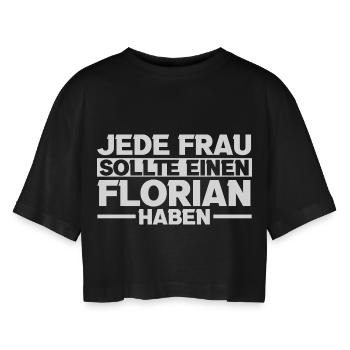 Florian - Women’s Oversized Cropped T-Shirt - black - Front - AI Model Female 172 light (172cm)
