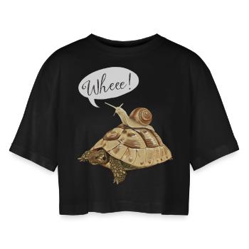 Joyride mit Schildkröte und Schnecke (englisch) - Frauen Oversized Cropped T-Shirt - Schwarz - Vorne - AI Model Female 172 light (172cm)