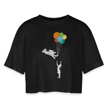 Astronaut Liebe / Geschenk - Frauen Oversized Cropped T-Shirt - Schwarz - Vorne - AI Model Female 172 light (172cm)