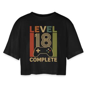 Level 18 Completed Gamer Geburtstagsdesign - Frauen Oversized Cropped T-Shirt - Schwarz - Vorne - AI Model Female 172 light (172cm)