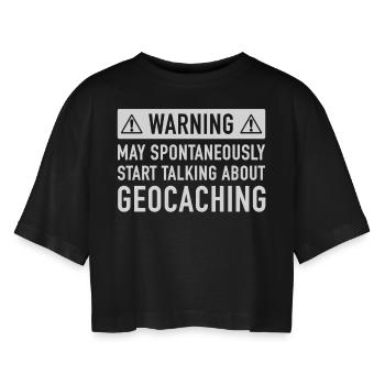 Lustige Geocaching Geschenk-Idee - Frauen Oversized Cropped T-Shirt - Schwarz - Vorne - AI Model Female 172 light (172cm)