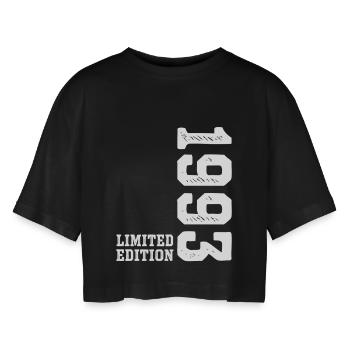 33. Geburtstag 1993 Limited Edition Mann Frau  - Frauen Oversized Cropped T-Shirt - Schwarz - Vorne - AI Model Female 172 light (172cm)