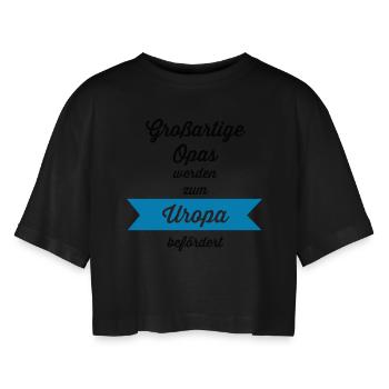 Großartige Opas - Frauen Oversized Cropped T-Shirt - Schwarz - Vorne - AI Model Female 172 light (172cm)