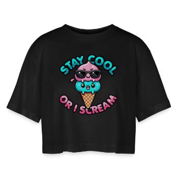 Kawaii Frozen Treat – Bleib cool oder ich schreie - Frauen Oversized Cropped T-Shirt - Schwarz - Vorne - AI Model Female 172 light (172cm)