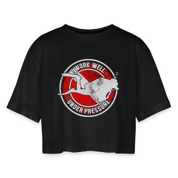 Cocarde de taureau sous pression - T-shirt court oversize Femme - noir - Devant - AI Model Female 172 light (172cm)
