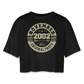 Vintage November 2002 - Birthday November 2002 - Women’s Oversized Cropped T-Shirt - black - Front - AI Model Female 172 light (172cm)
